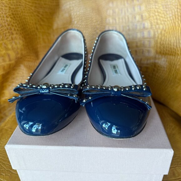 Miu Miu Navy Patent Leather Studded Bow Ballet Flats Size 37 - Picture 3 of 6